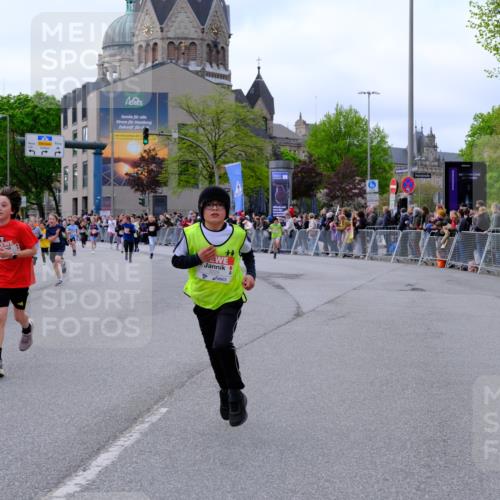 25.04.2026 - Das Zehntel Tim E. http://msf.ph/oto/9567784 25.04.2026 08:51:08 Ziel 1279, 1282, 2066, 2149, 2162, 2169, 2312, 2313, 2320, 2338, 2598, 2616, 2624, 2671, 2894, 3229, 3332, 3352, 3382, 3570, 3648, 3921, 3933, 4015 meine-sportfotos.de
