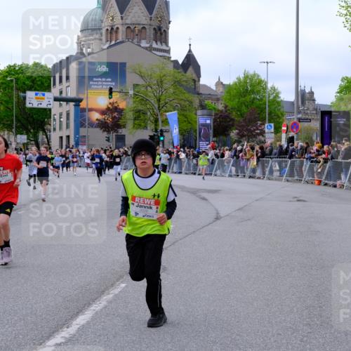 25.04.2026 - Das Zehntel Tim E. http://msf.ph/oto/9567786 25.04.2026 08:51:08 Ziel 1279, 1282, 2066, 2149, 2162, 2169, 2312, 2313, 2320, 2338, 2598, 2616, 2624, 2671, 2894, 3229, 3332, 3352, 3382, 3570, 3648, 3921, 3933, 4015 meine-sportfotos.de