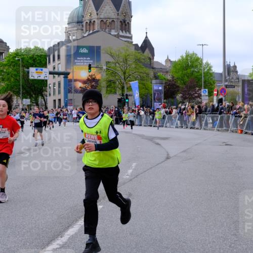 25.04.2026 - Das Zehntel Tim E. http://msf.ph/oto/9567788 25.04.2026 08:51:09 Ziel 1279, 1282, 2066, 2149, 2162, 2169, 2312, 2313, 2320, 2338, 2671, 2894, 3229, 3332, 3352, 3382, 3407, 3421, 3570, 3648, 3921, 3933, 4015 meine-sportfotos.de