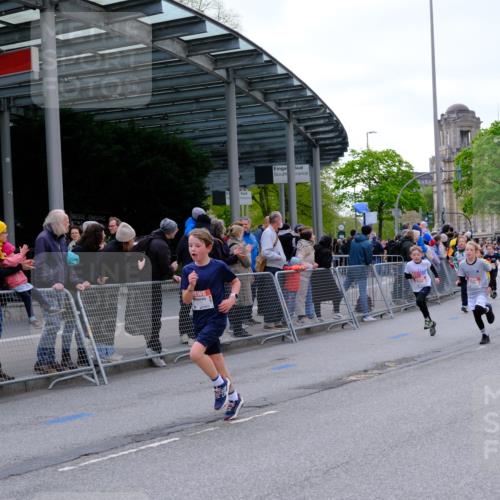 25.04.2026 - Das Zehntel Tim E. http://msf.ph/oto/9567790 25.04.2026 08:51:12 Ziel 1279, 1282, 2066, 2149, 2161, 2162, 2312, 2313, 2320, 2338, 2671, 2761, 2894, 3190, 3229, 3241, 3332, 3352, 3382, 3407, 3421, 3570, 3572, 3807, 3921, 3933, 4040 meine-sportfotos.de