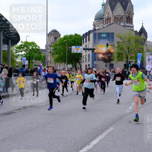 25.04.2026 - Das Zehntel Tim E. http://msf.ph/oto/9567795 25.04.2026 08:51:14 Ziel 1017, 1018, 1279, 1281, 1282, 1286, 1840, 1974, 2066, 2149, 2161, 2312, 2313, 2338, 2671, 2761, 3116, 3190, 3227, 3229, 3241, 3332, 3382, 3407, 3421, 3572, 3675, 3807, 3921, 3933, 4040 meine-sportfotos.de