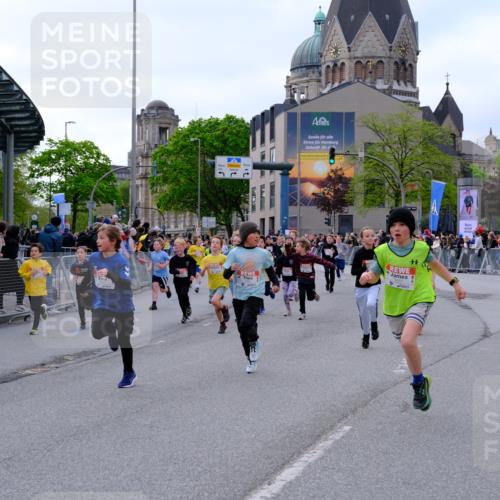25.04.2026 - Das Zehntel Tim E. http://msf.ph/oto/9567797 25.04.2026 08:51:15 Ziel 1017, 1018, 1198, 1279, 1281, 1282, 1286, 1840, 1974, 2149, 2161, 2312, 2313, 2338, 2671, 2729, 2761, 2966, 3116, 3190, 3227, 3229, 3241, 3332, 3335, 3382, 3407, 3421, 3572, 3675, 3807, 3921, 3933, 4040 meine-sportfotos.de