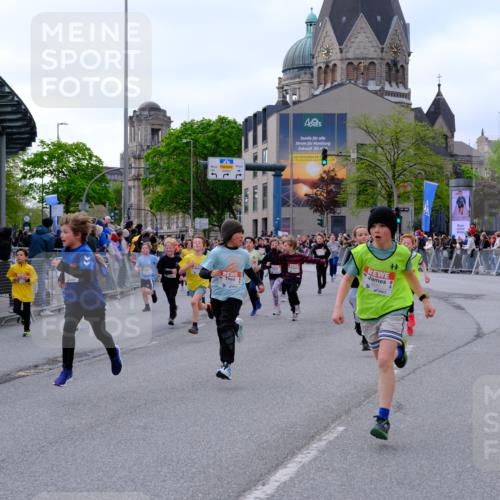 25.04.2026 - Das Zehntel Tim E. http://msf.ph/oto/9567798 25.04.2026 08:51:15 Ziel 1017, 1018, 1198, 1279, 1281, 1282, 1286, 1840, 1974, 2149, 2161, 2312, 2313, 2338, 2671, 2729, 2761, 2966, 3116, 3190, 3227, 3229, 3241, 3332, 3335, 3382, 3407, 3421, 3572, 3675, 3807, 3921, 3933, 4040 meine-sportfotos.de