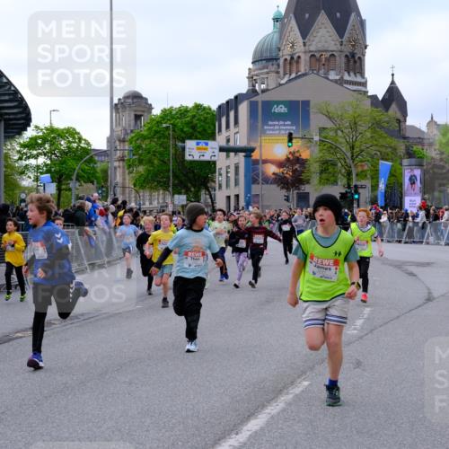 25.04.2026 - Das Zehntel Tim E. http://msf.ph/oto/9567799 25.04.2026 08:51:15 Ziel 1017, 1018, 1198, 1279, 1281, 1282, 1286, 1840, 1974, 2149, 2161, 2312, 2313, 2338, 2671, 2729, 2761, 2966, 3116, 3190, 3227, 3229, 3241, 3332, 3335, 3382, 3407, 3421, 3572, 3675, 3807, 3921, 3933, 4040 meine-sportfotos.de