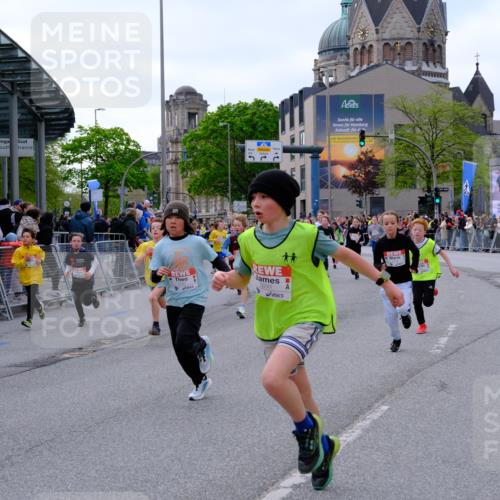 25.04.2026 - Das Zehntel Tim E. http://msf.ph/oto/9567803 25.04.2026 08:51:15 Ziel 1017, 1018, 1198, 1279, 1281, 1282, 1286, 1840, 1974, 2149, 2161, 2312, 2313, 2338, 2671, 2729, 2761, 2966, 3116, 3190, 3227, 3229, 3241, 3332, 3335, 3382, 3407, 3421, 3572, 3675, 3807, 3921, 3933, 4040 meine-sportfotos.de