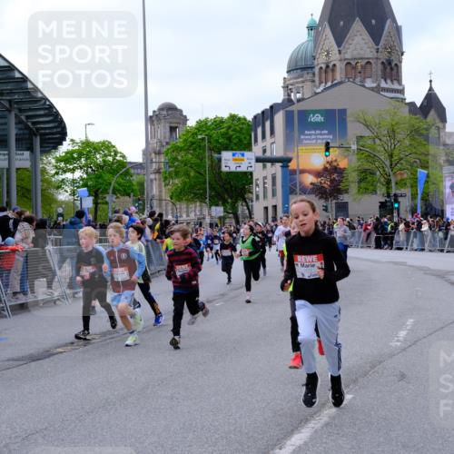 25.04.2026 - Das Zehntel Tim E. http://msf.ph/oto/9567811 25.04.2026 08:51:16 Ziel 1017, 1018, 1198, 1279, 1281, 1282, 1286, 1840, 1974, 2161, 2312, 2671, 2729, 2761, 2966, 3116, 3190, 3227, 3229, 3241, 3332, 3335, 3407, 3421, 3428, 3572, 3675, 3807, 3933, 4040 meine-sportfotos.de