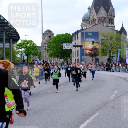 25.04.2026 - Das Zehntel Tim E. http://msf.ph/oto/9567815 25.04.2026 08:51:17 Ziel 1017, 1018, 1198, 1224, 1279, 1281, 1282, 1286, 1840, 1974, 2161, 2671, 2729, 2761, 2892, 2966, 3040, 3116, 3190, 3227, 3241, 3335, 3336, 3407, 3421, 3428, 3572, 3675, 3807, 4040, 4053 meine-sportfotos.de