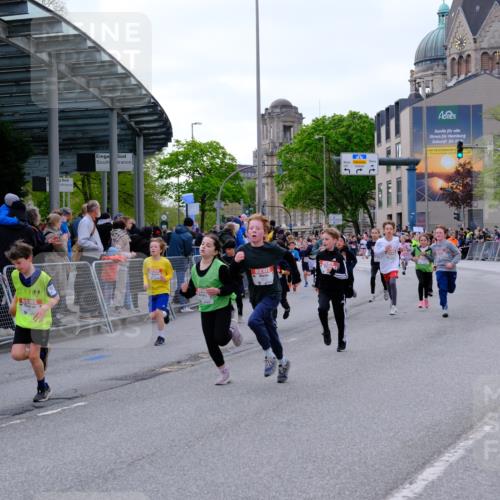 25.04.2026 - Das Zehntel Tim E. http://msf.ph/oto/9567821 25.04.2026 08:51:18 Ziel 1017, 1018, 1111, 1198, 1224, 1279, 1281, 1282, 1286, 1840, 1974, 2161, 2729, 2761, 2892, 2966, 3040, 3087, 3116, 3190, 3227, 3241, 3335, 3336, 3397, 3407, 3421, 3428, 3572, 3675, 3807, 3932, 4040, 4053 meine-sportfotos.de