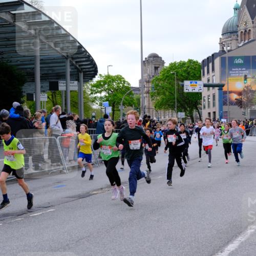 25.04.2026 - Das Zehntel Tim E. http://msf.ph/oto/9567822 25.04.2026 08:51:18 Ziel 1017, 1018, 1111, 1198, 1224, 1279, 1281, 1282, 1286, 1840, 1974, 2161, 2729, 2761, 2892, 2966, 3040, 3087, 3116, 3190, 3227, 3241, 3335, 3336, 3397, 3407, 3421, 3428, 3572, 3675, 3807, 3932, 4040, 4053 meine-sportfotos.de