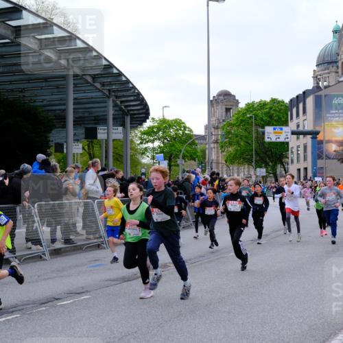 25.04.2026 - Das Zehntel Tim E. http://msf.ph/oto/9567824 25.04.2026 08:51:19 Ziel 1017, 1018, 1111, 1198, 1224, 1250, 1279, 1281, 1286, 1840, 1974, 2161, 2729, 2761, 2892, 2966, 3040, 3087, 3116, 3190, 3227, 3241, 3335, 3336, 3397, 3407, 3421, 3428, 3572, 3675, 3807, 3917, 3932, 4040, 4053 meine-sportfotos.de