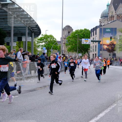 25.04.2026 - Das Zehntel Tim E. http://msf.ph/oto/9567825 25.04.2026 08:51:19 Ziel 1017, 1018, 1111, 1198, 1224, 1250, 1279, 1281, 1286, 1840, 1974, 2161, 2729, 2761, 2892, 2966, 3040, 3087, 3116, 3190, 3227, 3241, 3335, 3336, 3397, 3407, 3421, 3428, 3572, 3675, 3807, 3917, 3932, 4040, 4053 meine-sportfotos.de