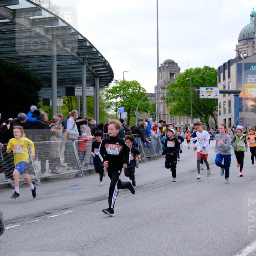 25.04.2026 - Das Zehntel Tim E. http://msf.ph/oto/9567828 25.04.2026 08:51:19 Ziel 1017, 1018, 1111, 1198, 1224, 1250, 1279, 1281, 1286, 1840, 1974, 2161, 2729, 2761, 2892, 2966, 3040, 3087, 3116, 3190, 3227, 3241, 3335, 3336, 3397, 3407, 3421, 3428, 3572, 3675, 3807, 3917, 3932, 4040, 4053 meine-sportfotos.de