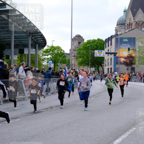 25.04.2026 - Das Zehntel Tim E. http://msf.ph/oto/9567830 25.04.2026 08:51:20 Ziel 1017, 1018, 1111, 1198, 1224, 1250, 1279, 1281, 1286, 1840, 1974, 2161, 2729, 2761, 2892, 2966, 3040, 3087, 3116, 3190, 3227, 3241, 3335, 3336, 3397, 3407, 3421, 3428, 3572, 3675, 3807, 3917, 3932, 3994, 4040, 4053 meine-sportfotos.de