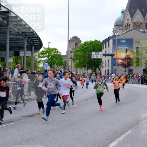 25.04.2026 - Das Zehntel Tim E. http://msf.ph/oto/9567835 25.04.2026 08:51:20 Ziel 1017, 1018, 1111, 1198, 1224, 1250, 1279, 1281, 1286, 1840, 1974, 2161, 2729, 2761, 2892, 2966, 3040, 3087, 3116, 3190, 3227, 3241, 3335, 3336, 3397, 3407, 3421, 3428, 3572, 3675, 3807, 3917, 3932, 3994, 4040, 4053 meine-sportfotos.de