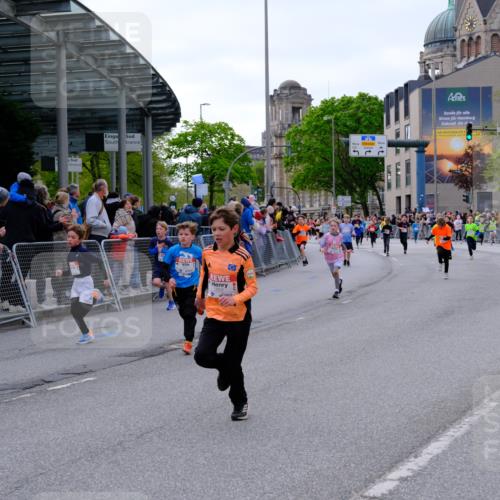 25.04.2026 - Das Zehntel Tim E. http://msf.ph/oto/9567845 25.04.2026 08:51:22 Ziel 1017, 1018, 1111, 1198, 1224, 1239, 1250, 1281, 1286, 1840, 1974, 2161, 2729, 2761, 2892, 2966, 3040, 3087, 3116, 3190, 3227, 3241, 3335, 3336, 3397, 3428, 3572, 3587, 3675, 3807, 3917, 3932, 3994, 4040, 4053 meine-sportfotos.de