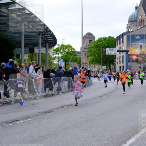 25.04.2026 - Das Zehntel Tim E. http://msf.ph/oto/9567849 25.04.2026 08:51:23 Ziel 1017, 1018, 1111, 1198, 1224, 1239, 1250, 1281, 1286, 1840, 1974, 2161, 2729, 2761, 2892, 2966, 3040, 3087, 3116, 3190, 3227, 3335, 3336, 3397, 3428, 3572, 3585, 3587, 3675, 3807, 3917, 3932, 3994, 4040, 4053 meine-sportfotos.de
