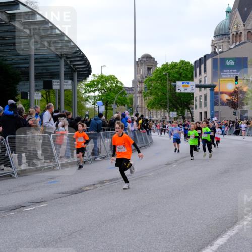 25.04.2026 - Das Zehntel Tim E. http://msf.ph/oto/9567856 25.04.2026 08:51:25 Ziel 1017, 1018, 1111, 1198, 1224, 1239, 1250, 1281, 1286, 1509, 1514, 1840, 1974, 2044, 2729, 2892, 2966, 3040, 3087, 3116, 3227, 3335, 3336, 3397, 3428, 3585, 3587, 3675, 3917, 3932, 3994, 4053 meine-sportfotos.de