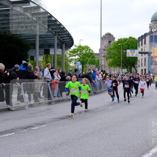 25.04.2026 - Das Zehntel Tim E. http://msf.ph/oto/9567868 25.04.2026 08:51:27 Ziel 1111, 1198, 1224, 1239, 1250, 1509, 1514, 1857, 2044, 2603, 2729, 2892, 2909, 2966, 3040, 3087, 3335, 3336, 3397, 3428, 3585, 3587, 3917, 3932, 3994, 4053 meine-sportfotos.de