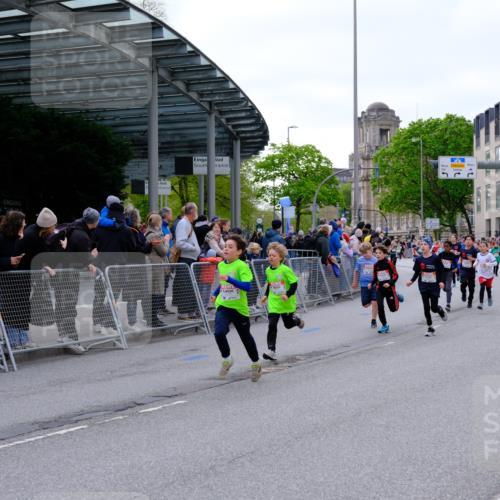 25.04.2026 - Das Zehntel Tim E. http://msf.ph/oto/9567870 25.04.2026 08:51:28 Ziel 1111, 1224, 1239, 1250, 1509, 1514, 1847, 1857, 2044, 2603, 2892, 2909, 3040, 3087, 3336, 3345, 3397, 3428, 3585, 3587, 3917, 3932, 3994, 4053 meine-sportfotos.de