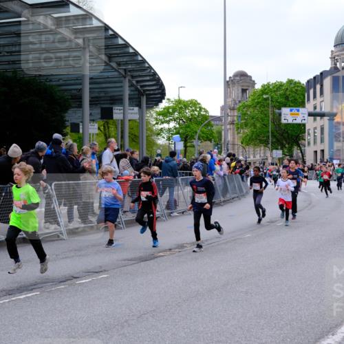 25.04.2026 - Das Zehntel Tim E. http://msf.ph/oto/9567876 25.04.2026 08:51:29 Ziel 1111, 1224, 1239, 1250, 1509, 1514, 1847, 1857, 2044, 2603, 2892, 2909, 3040, 3087, 3336, 3345, 3397, 3585, 3587, 3917, 3932, 3994, 4053 meine-sportfotos.de