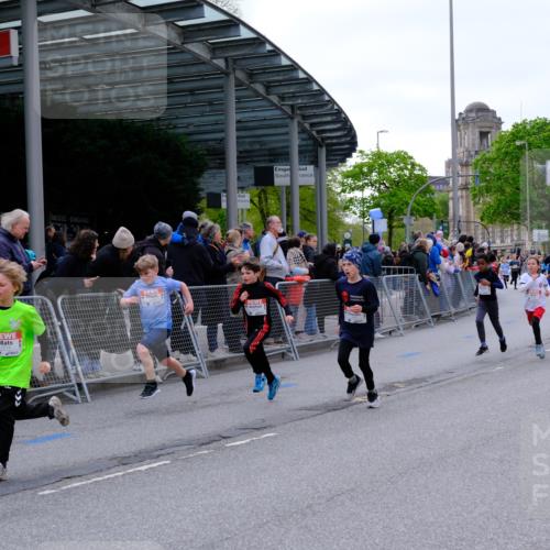 25.04.2026 - Das Zehntel Tim E. http://msf.ph/oto/9567880 25.04.2026 08:51:29 Ziel 1111, 1224, 1239, 1250, 1509, 1514, 1847, 1857, 2044, 2603, 2892, 2909, 3040, 3087, 3336, 3345, 3397, 3585, 3587, 3917, 3932, 3994, 4053 meine-sportfotos.de