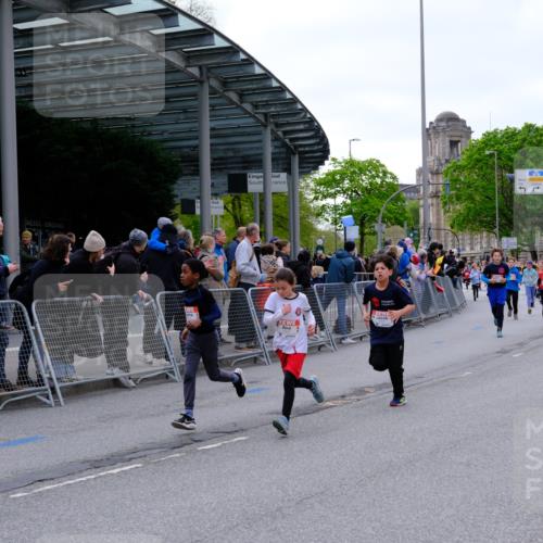 25.04.2026 - Das Zehntel Tim E. http://msf.ph/oto/9567888 25.04.2026 08:51:31 Ziel 1022, 1034, 1140, 1239, 1250, 1509, 1514, 1634, 1847, 1857, 2044, 2599, 2603, 2909, 2925, 3110, 3220, 3251, 3345, 3585, 3587, 3917, 3994 meine-sportfotos.de