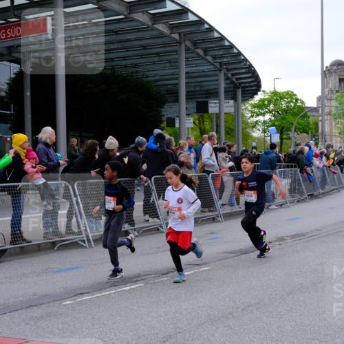 25.04.2026 - Das Zehntel Tim E. http://msf.ph/oto/9567892 25.04.2026 08:51:31 Ziel 1022, 1034, 1140, 1239, 1250, 1509, 1514, 1634, 1847, 1857, 2044, 2599, 2603, 2909, 2925, 3110, 3220, 3251, 3345, 3585, 3587, 3917, 3994 meine-sportfotos.de