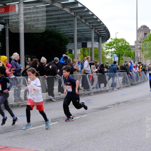 25.04.2026 - Das Zehntel Tim E. http://msf.ph/oto/9567893 25.04.2026 08:51:32 Ziel 1022, 1034, 1140, 1239, 1509, 1514, 1634, 1847, 1857, 2044, 2262, 2299, 2599, 2603, 2909, 2925, 3110, 3220, 3251, 3345, 3585, 3587, 3994, 4045 meine-sportfotos.de