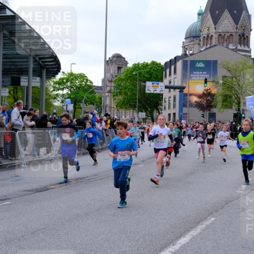 25.04.2026 - Das Zehntel Tim E. http://msf.ph/oto/9567900 25.04.2026 08:51:34 Ziel 1022, 1034, 1140, 1509, 1514, 1634, 1847, 1857, 2044, 2261, 2262, 2299, 2451, 2453, 2599, 2601, 2603, 2909, 2925, 3110, 3220, 3251, 3345, 3585, 3587, 4045 meine-sportfotos.de