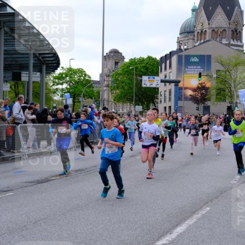 25.04.2026 - Das Zehntel Tim E. http://msf.ph/oto/9567901 25.04.2026 08:51:34 Ziel 1022, 1034, 1140, 1509, 1514, 1634, 1847, 1857, 2044, 2261, 2262, 2299, 2451, 2453, 2599, 2601, 2603, 2909, 2925, 3110, 3220, 3251, 3345, 3585, 3587, 4045 meine-sportfotos.de