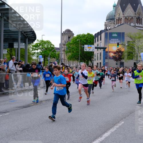 25.04.2026 - Das Zehntel Tim E. http://msf.ph/oto/9567902 25.04.2026 08:51:34 Ziel 1022, 1034, 1140, 1509, 1514, 1634, 1847, 1857, 2044, 2261, 2262, 2299, 2451, 2453, 2599, 2601, 2603, 2909, 2925, 3110, 3220, 3251, 3345, 3585, 3587, 4045 meine-sportfotos.de