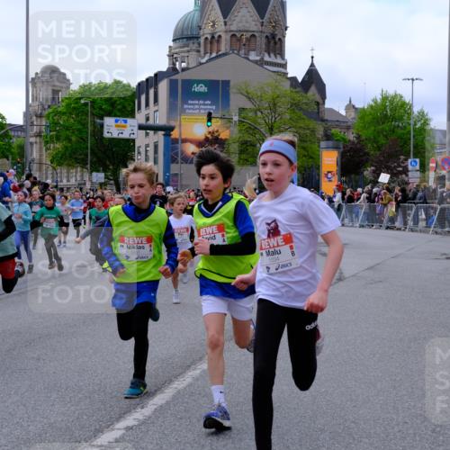 25.04.2026 - Das Zehntel Tim E. http://msf.ph/oto/9567910 25.04.2026 08:51:36 Ziel 1022, 1034, 1140, 1149, 1222, 1308, 1509, 1514, 1634, 1847, 1857, 2044, 2261, 2262, 2299, 2451, 2453, 2599, 2601, 2603, 2643, 2684, 2909, 2925, 3110, 3220, 3251, 3345, 4045 meine-sportfotos.de