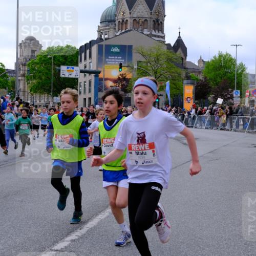 25.04.2026 - Das Zehntel Tim E. http://msf.ph/oto/9567911 25.04.2026 08:51:36 Ziel 1022, 1034, 1140, 1149, 1222, 1308, 1509, 1514, 1634, 1847, 1857, 2044, 2261, 2262, 2299, 2451, 2453, 2599, 2601, 2603, 2643, 2684, 2909, 2925, 3110, 3220, 3251, 3345, 4045 meine-sportfotos.de