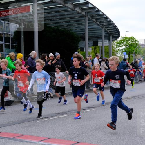 25.04.2026 - Das Zehntel Tim E. http://msf.ph/oto/9567933 25.04.2026 08:51:40 Ziel 1022, 1034, 1140, 1149, 1222, 1308, 1634, 1847, 2021, 2036, 2241, 2261, 2262, 2299, 2451, 2453, 2599, 2601, 2605, 2618, 2623, 2643, 2648, 2684, 2925, 3110, 3220, 3251, 3345, 4045 meine-sportfotos.de