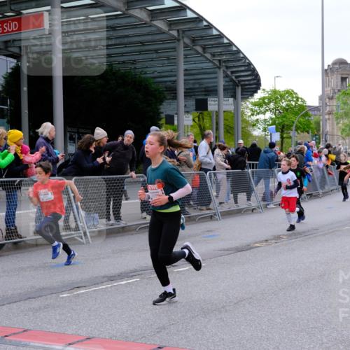 25.04.2026 - Das Zehntel Tim E. http://msf.ph/oto/9567947 25.04.2026 08:51:43 Ziel 1030, 1034, 1140, 1149, 1222, 1308, 1628, 1633, 1634, 1710, 2021, 2036, 2241, 2261, 2262, 2299, 2451, 2453, 2599, 2601, 2605, 2618, 2623, 2643, 2648, 2684, 2890, 3078, 3110, 3134, 3220, 3251, 4045 meine-sportfotos.de