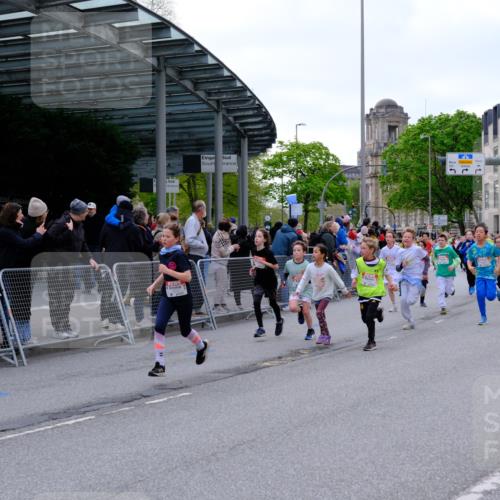25.04.2026 - Das Zehntel Tim E. http://msf.ph/oto/9567962 25.04.2026 08:51:47 Ziel 1030, 1149, 1222, 1225, 1308, 1326, 1628, 1631, 1633, 1710, 2021, 2036, 2241, 2495, 2605, 2618, 2623, 2643, 2648, 2684, 2746, 2890, 3078, 3134, 3249, 3423, 3613, 3830, 3969, 4048 meine-sportfotos.de