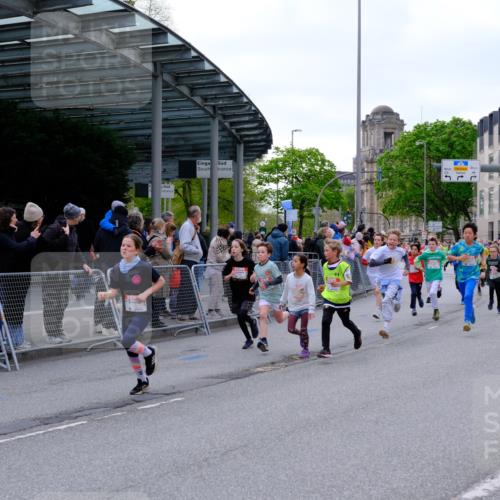 25.04.2026 - Das Zehntel Tim E. http://msf.ph/oto/9567964 25.04.2026 08:51:47 Ziel 1030, 1149, 1222, 1225, 1308, 1326, 1628, 1631, 1633, 1710, 2021, 2036, 2241, 2495, 2605, 2618, 2623, 2643, 2648, 2684, 2746, 2890, 3078, 3134, 3249, 3423, 3613, 3830, 3969, 4048 meine-sportfotos.de