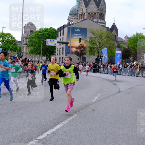 25.04.2026 - Das Zehntel Tim E. http://msf.ph/oto/9567971 25.04.2026 08:51:48 Ziel 1030, 1149, 1222, 1225, 1308, 1326, 1628, 1631, 1633, 1710, 2021, 2036, 2241, 2495, 2605, 2618, 2623, 2643, 2648, 2673, 2680, 2684, 2746, 2890, 3078, 3134, 3249, 3423, 3613, 3830, 3969, 4048 meine-sportfotos.de