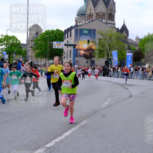 25.04.2026 - Das Zehntel Tim E. http://msf.ph/oto/9567973 25.04.2026 08:51:49 Ziel 1030, 1225, 1273, 1326, 1628, 1631, 1633, 1710, 2021, 2036, 2241, 2495, 2605, 2618, 2623, 2648, 2673, 2680, 2746, 2797, 2886, 2890, 3078, 3134, 3249, 3423, 3613, 3654, 3830, 3969, 4047, 4048 meine-sportfotos.de