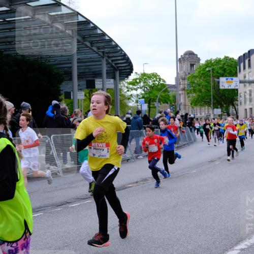 25.04.2026 - Das Zehntel Tim E. http://msf.ph/oto/9567980 25.04.2026 08:51:50 Ziel 1030, 1225, 1273, 1326, 1628, 1631, 1633, 1710, 2021, 2036, 2241, 2300, 2495, 2605, 2618, 2673, 2680, 2746, 2797, 2873, 2886, 2890, 3078, 3134, 3249, 3423, 3613, 3654, 3830, 3969, 4047, 4048 meine-sportfotos.de