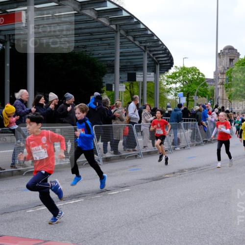 25.04.2026 - Das Zehntel Tim E. http://msf.ph/oto/9567988 25.04.2026 08:51:51 Ziel 1030, 1225, 1273, 1326, 1628, 1631, 1633, 1710, 1730, 2036, 2241, 2300, 2495, 2605, 2618, 2673, 2680, 2746, 2797, 2870, 2873, 2877, 2886, 2890, 3078, 3134, 3167, 3249, 3423, 3613, 3654, 3830, 3969, 4047, 4048 meine-sportfotos.de