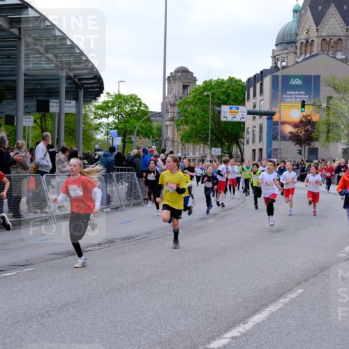 25.04.2026 - Das Zehntel Tim E. http://msf.ph/oto/9567989 25.04.2026 08:51:52 Ziel 1030, 1225, 1273, 1326, 1628, 1631, 1633, 1710, 1730, 2241, 2300, 2495, 2673, 2680, 2746, 2797, 2870, 2873, 2877, 2886, 2890, 3078, 3134, 3167, 3175, 3249, 3423, 3613, 3654, 3830, 3969, 4047, 4048 meine-sportfotos.de