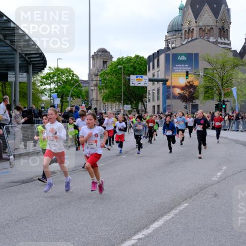 25.04.2026 - Das Zehntel Tim E. http://msf.ph/oto/9568009 25.04.2026 08:51:55 Ziel 1139, 1225, 1273, 1326, 1631, 1730, 1769, 1789, 1798, 1943, 2300, 2495, 2673, 2680, 2746, 2797, 2870, 2873, 2877, 2884, 2886, 2901, 2990, 3078, 3112, 3134, 3167, 3175, 3249, 3423, 3533, 3613, 3654, 3691, 3695, 3811, 3830, 3969, 4037, 4047, 4048 meine-sportfotos.de