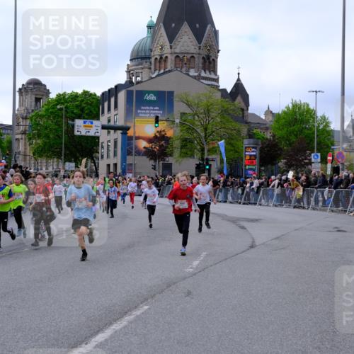 25.04.2026 - Das Zehntel Tim E. http://msf.ph/oto/9568023 25.04.2026 08:51:57 Ziel 1139, 1225, 1273, 1326, 1367, 1589, 1730, 1769, 1789, 1798, 1943, 2300, 2495, 2673, 2680, 2746, 2797, 2870, 2873, 2877, 2884, 2886, 2901, 2990, 3112, 3164, 3167, 3175, 3214, 3423, 3512, 3533, 3613, 3654, 3691, 3695, 3811, 3969, 4037, 4047, 4048 meine-sportfotos.de