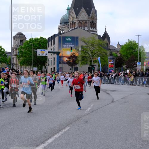 25.04.2026 - Das Zehntel Tim E. http://msf.ph/oto/9568027 25.04.2026 08:51:58 Ziel 1139, 1225, 1273, 1367, 1589, 1730, 1769, 1789, 1798, 1943, 2300, 2495, 2673, 2680, 2797, 2870, 2873, 2877, 2884, 2886, 2901, 2990, 3112, 3164, 3167, 3175, 3214, 3423, 3512, 3533, 3613, 3654, 3691, 3695, 3811, 3969, 4037, 4047 meine-sportfotos.de