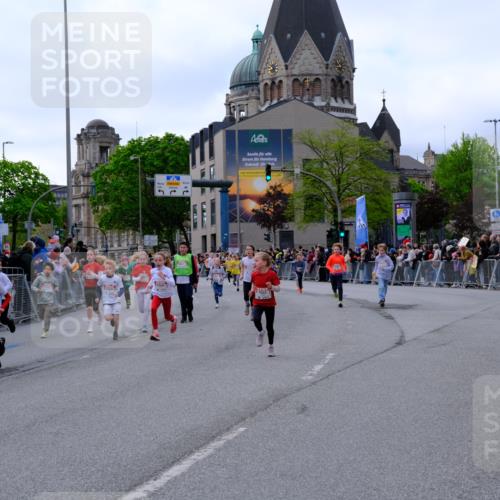 25.04.2026 - Das Zehntel Tim E. http://msf.ph/oto/9568035 25.04.2026 08:52:02 Ziel 1139, 1147, 1367, 1589, 1730, 1761, 1769, 1789, 1798, 1848, 1943, 1981, 2300, 2307, 2325, 2659, 2660, 2870, 2871, 2873, 2877, 2884, 2901, 2990, 3112, 3164, 3167, 3175, 3214, 3348, 3356, 3380, 3512, 3533, 3575, 3691, 3695, 3811, 4037 meine-sportfotos.de