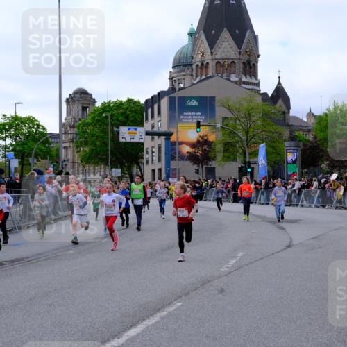 25.04.2026 - Das Zehntel Tim E. http://msf.ph/oto/9568037 25.04.2026 08:52:02 Ziel 1139, 1147, 1367, 1589, 1730, 1761, 1769, 1789, 1798, 1848, 1943, 1981, 2300, 2307, 2325, 2659, 2660, 2870, 2871, 2873, 2877, 2884, 2901, 2990, 3112, 3164, 3167, 3175, 3214, 3348, 3356, 3380, 3512, 3533, 3575, 3691, 3695, 3811, 4037 meine-sportfotos.de