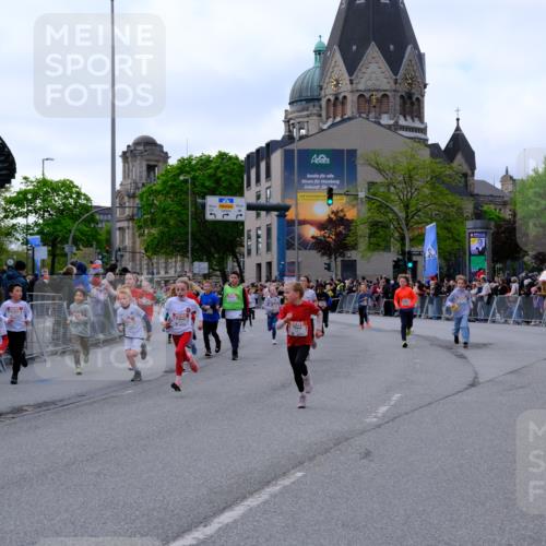25.04.2026 - Das Zehntel Tim E. http://msf.ph/oto/9568038 25.04.2026 08:52:02 Ziel 1139, 1147, 1367, 1589, 1730, 1761, 1769, 1789, 1798, 1848, 1943, 1981, 2300, 2307, 2325, 2659, 2660, 2870, 2871, 2873, 2877, 2884, 2901, 2990, 3112, 3164, 3167, 3175, 3214, 3348, 3356, 3380, 3512, 3533, 3575, 3691, 3695, 3811, 4037 meine-sportfotos.de