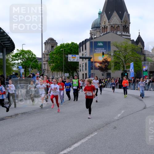 25.04.2026 - Das Zehntel Tim E. http://msf.ph/oto/9568040 25.04.2026 08:52:02 Ziel 1139, 1147, 1367, 1589, 1730, 1761, 1769, 1789, 1798, 1848, 1943, 1981, 2300, 2307, 2325, 2659, 2660, 2870, 2871, 2873, 2877, 2884, 2901, 2990, 3112, 3164, 3167, 3175, 3214, 3348, 3356, 3380, 3512, 3533, 3575, 3691, 3695, 3811, 4037 meine-sportfotos.de