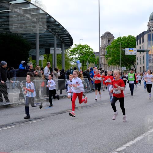 25.04.2026 - Das Zehntel Tim E. http://msf.ph/oto/9568044 25.04.2026 08:52:03 Ziel 1139, 1147, 1367, 1368, 1460, 1589, 1730, 1761, 1769, 1789, 1798, 1848, 1943, 1981, 2307, 2325, 2659, 2660, 2870, 2871, 2877, 2884, 2901, 2990, 3112, 3164, 3167, 3175, 3214, 3348, 3356, 3380, 3512, 3533, 3575, 3691, 3695, 3789, 3808, 3811, 4037 meine-sportfotos.de